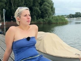 amateur blonde solo webcam